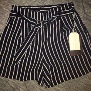Fashion nova Stripped shorts with belt